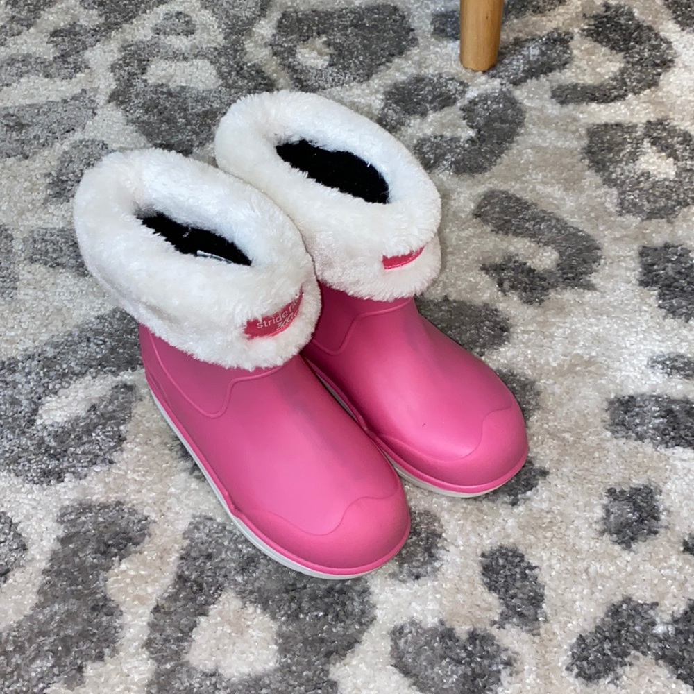 EUC Pink Faux Fur Cuff Toddler Rainboots
